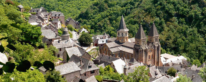 Conques sur le chemin de Saint Jacques de Compostelle